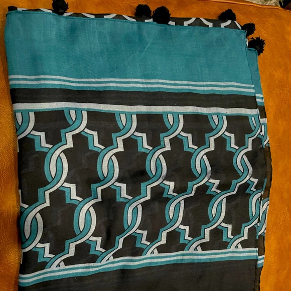 Teal and black lightweight women's scarf - perfect condition - Picture 3 of 8